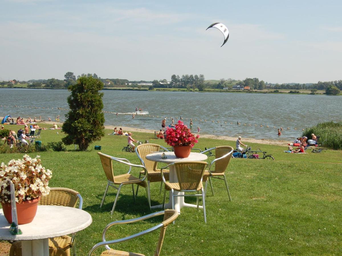 Cosy Holiday Home In Noordwijkerhout Near Lake Eksteriør billede